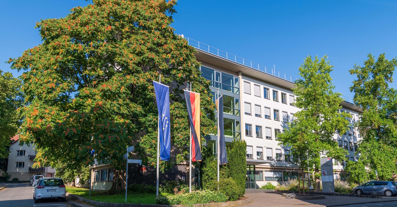 Bild vergr&ouml;&szlig;ern: Das Haupthaus des Landratsamtes Main-Tauber-Kreis
