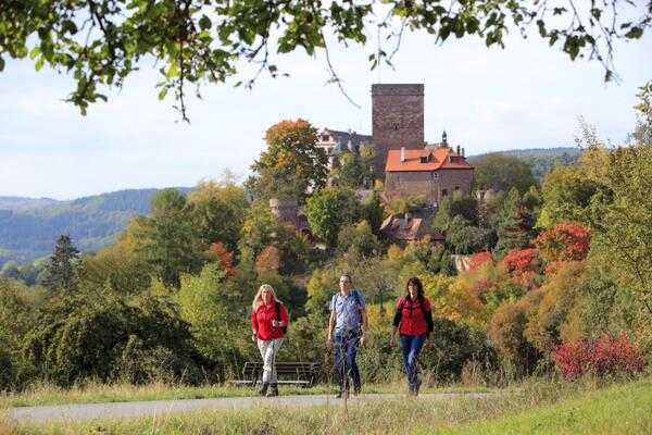 Der Qualit�tsweg Panoramaweg Taubertal f�hrt auf rund 135 Kilometern durch das Liebliche Taubertal und bietet malerische Ausblicke.