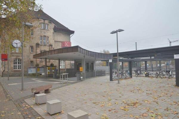 Bahnhofsgebude in Lauda: Im ersten Quartal 2024 soll die neue Mobilittszentrale in den Rumlichkeiten ihre Arbeit aufnehmen.