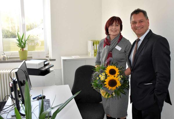 Die Leiterin des Studienzentrums der SRH-Fernhochschule in Wertheim, Silke Walter, und B�rgermeister Wolfgang Stein