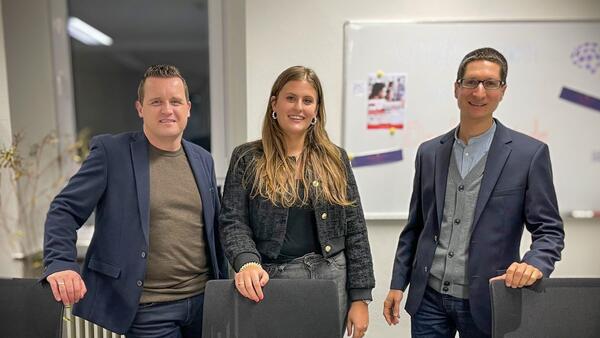 Die Wirtschaftsf�rderung bietet erstmalig eine Veranstaltung f�r Existenzgr�ndungen in der Denkschmiede der Futurelabs an (v.l.n.r): Amtsleiter Marcel Stephan von der Wirtschaftsf�rderung des Main-Tauber-Kreises, Fenja Henninger von futurelabs und Christoph Kraus, Wirtschaftsf�rderer der Stadt Lauda-K�nigshofen.
