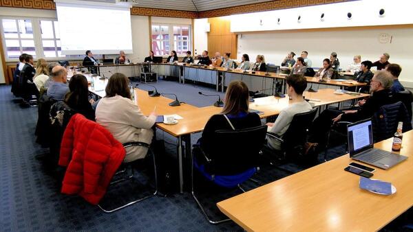 Beim zweiten Arbeitskreistreffen der Fachkr�fteinitiative "Jobmotor 2028" standen Information und Austausch im Mittelpunkt.