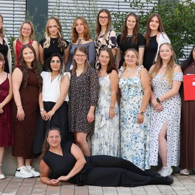 Die Absolventen der Klasse G3MF1 der Gewerblichen Schule Bad Mergentheim. 