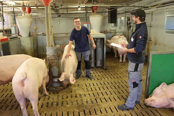 Abschlusspr�fung der Landwirte: 24 Pr�flinge haben erfolgreiche ihre Pr�fung abgelegt.