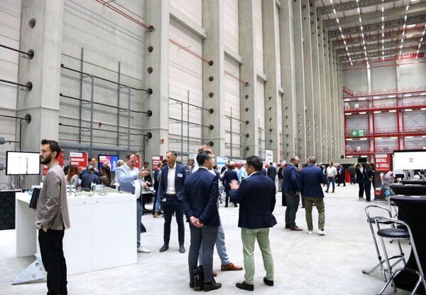 Im Rahmen einer begleitenden Fachausstellung konnten die Teilnehmenden die intelligenten Produkt- und Systemlsungen der Wrth Industrie Service kennenlernen.