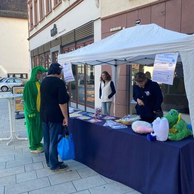 Besucher und Kinder bekamen Informationen am Infostand der RAGZ.