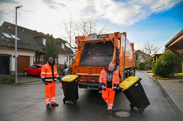 Assamstadt geh�rte zu den Orten im Main-Tauber-Kreis, in denen am Freitag, 2. Januar, erstmals die Abfuhr der Gelben Tonnen begonnen hat.