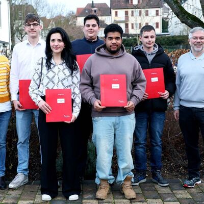Die Gewerbliche Schule Bad Mergentheim verabschiedet ihre Absolventen der Klasse M4WZ.