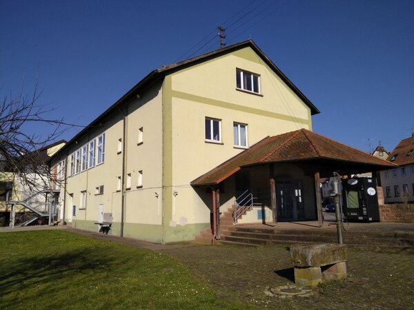 Ein zentrales Veranstaltungsgeb�ude in Wertheim-Urphar wird durch den barrierefreien Umbau zum Treffpunkt f�r alle.
