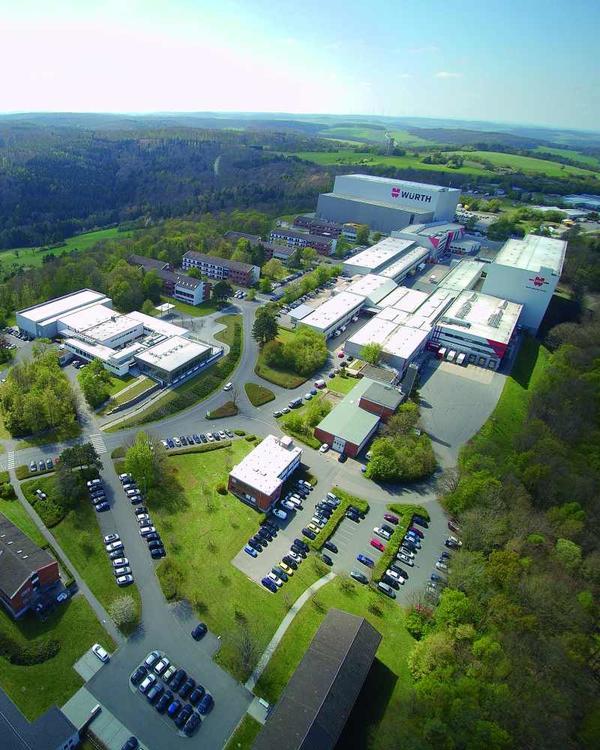 Der Industriepark W�rth heute - modernstes Logistikzentrum f�r Industriebelieferung