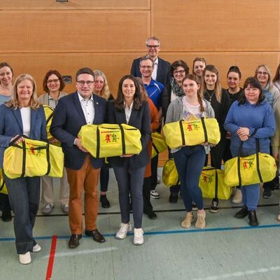 Im Rahmen der Auftaktveranstaltung wurden anschlie�end 26 Fachkr�fte aus 19 Kindertageseinrichtungen aus dem Main-Tauber-Kreis geschult. Bereits nach dieser Zertifizierung profitieren rund 1000 Kinder von dem Bewegungspass.