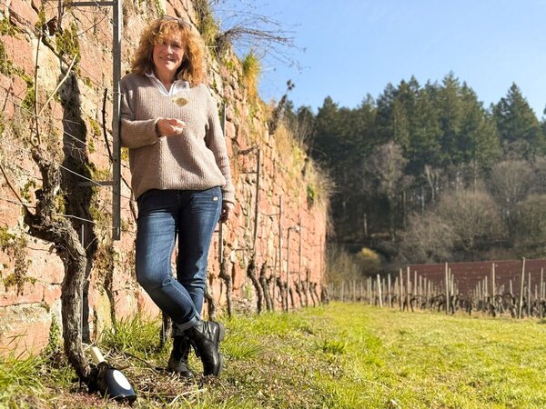 Die Weinwanderung "Die Geschichte des Weins - Zum H&ouml;ren und Schmecken" besticht mit k&ouml;stlichen Weinen, spannenden Geschichten und einer malerischen Landschaft. Die Wanderung findet am Samstag, 16. Mai, um 14.30 Uhr statt.