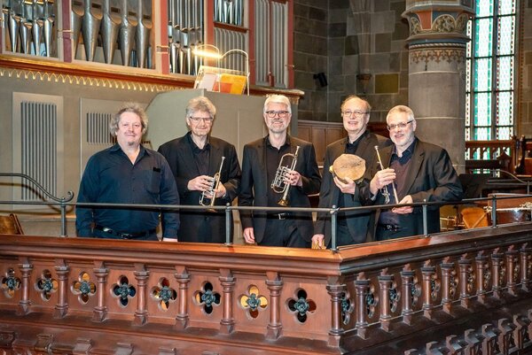 Das Stuttgarter Trompetenensemble: Der einzigartige Klang von Trompete und Orgel wird am Pfingstsonntag, 24. Mai, um 17 Uhr in der Klosterkirche f&uuml;r eine festliche Atmosph&auml;re sorgen.