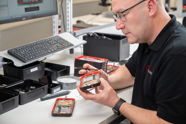 i.safe MOBILE startet Produktion von ausgew�hlten Mobilger�ten in Deutschland.