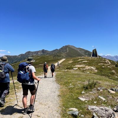 Strahlendes Wetter: Die Alpen�berquerung von Oberstdorf nach Meran war f�r die Sch�ler des Technischen Gymnasiums ein eimaliges Erlebnis.