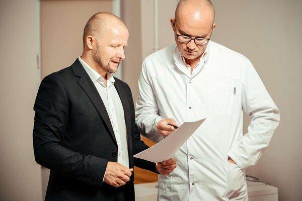 Beratung und Rehabilitation maximilianovich-doctor-5710156