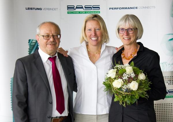 Werner und Christine Bhm mit Dr. Stefanie Leenen (Mitte)