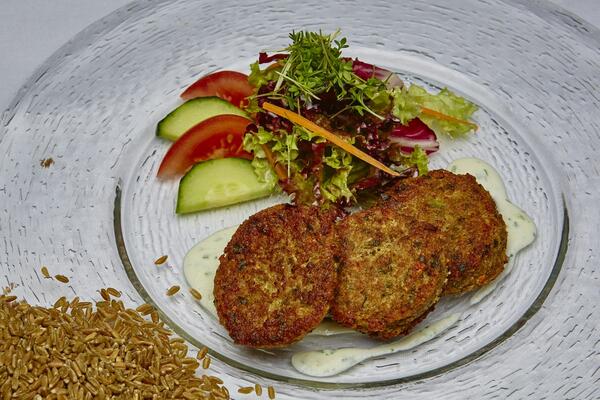 Bei der gebiets�bergreifenden Aktion "Gr�nkernwochen" k�nnen die Besucher aus Nah und Fern bei Gastronomiebetrieben in der Region kulinarische Vielfalt in gen�sslichen Variationen entdecken.