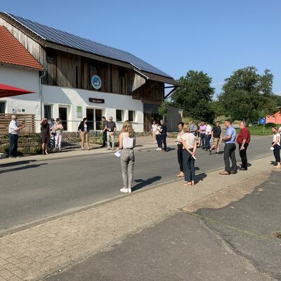 Die Teilnehmenden hatten die M�glichkeit vor Ort die Kirchenk�serei zu besichtigen und den leckeren Biok�se zu kosten.