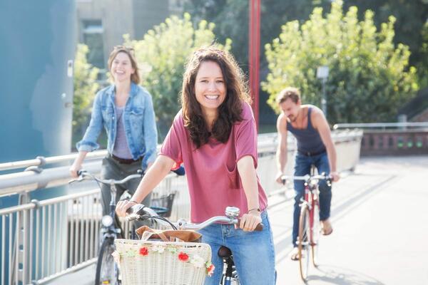 Wege mit dem Fahrrad zur�ckzulegen macht Spa�: Die Aktion Stadtradeln 2021 ist erfolgreich beendet. Die Pr�mierung der radaktivsten Teams findet im November statt. Eine Wiederauflage f�r das n�chste Jahr ist geplant.