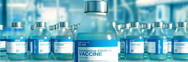 Dosen mit Vakzin f�r Coronavirus-Schutzimpfung: Im Main-Tauber-Kreis werden drei feste Impfstandorte in Bad Mergentheim, Tauberbischofsheim und Wertheim eingerichtet. Hinzu kommen mobile Angebote in allen Teilen des Landkreises.