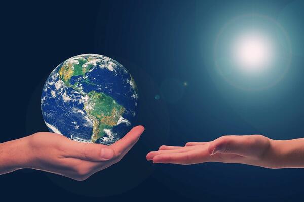 Die Verbraucherzentrale Baden-Wrttemberg und die Energieagentur Main-Tauber-Kreis geben Ideen zur Umsetzung von guten Vorstzen mit dem Schwerpunkt Klimaschutz.