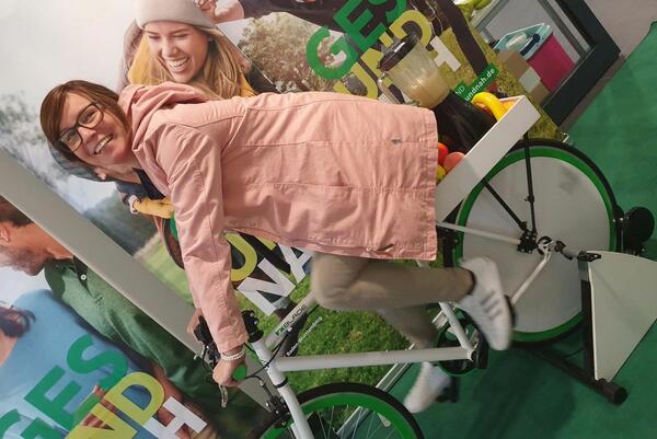 Fit �ber den Arbeitsplatz hinaus: Nachhaltige Gesundheitsf�rderung hat bei W�rth Industrie Service viele Facetten. Beispielsweise veranstaltet das Unternehmen verschiedene Gesundheitstage.