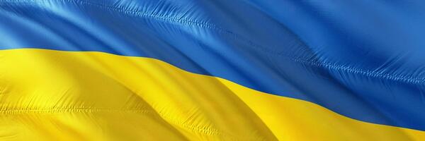 Flagge des angegriffenen Staates Ukraine: Bei der Flchtlingsunterbringung wollen Kreis und Kommunen an einem Strang ziehen.