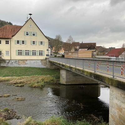 Die Tauberbr�cke Archshofen: Der Verwaltungs- und Finanzausschuss des Kreistags des Main-Tauber-Kreises tagte vor kurzem. Unter anderem hat er der Ert�chtigung der Tauberbr�cke in Archshofen zugestimmt.