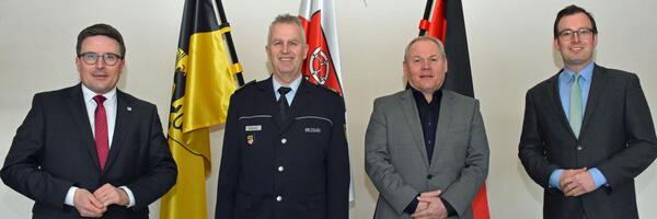 ber die Sicherheitslage im Main-Tauber-Kreis sprachen (von links) Landrat Christoph Schauder, Polizeiprsident Hans Becker, Polizeivizeprsident Thomas Schllhammer und Erster Landesbeamter Florian Busch.