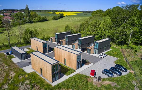 Bild vergr&ouml;&szlig;ern: Dieses Bild zeigt, die bestehenden Wohncontainer.