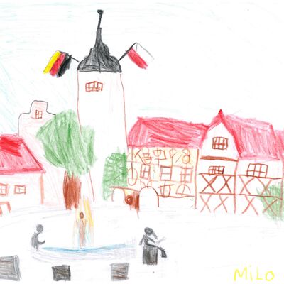 Milo Zipf, 7 Jahre, aus Tauberbischofsheim, mag im Sommer den Brunnen auf dem Schlossplatz von Tauberbischofsheim und war fasziniert vom Ausblick vom Trmersturm ber die Stadt.