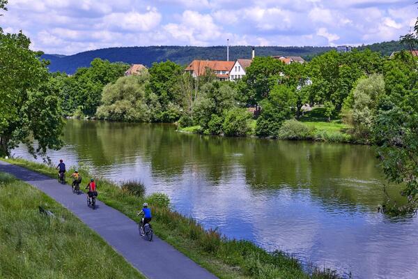 Das diesj�hrige Ergebnis der Stadtradeln-Aktion im Main-Tauber-Kreis: Die 2015 Teilnehmenden legten in 147 Teams insgesamt 480.471 Kilometer zur�ck.